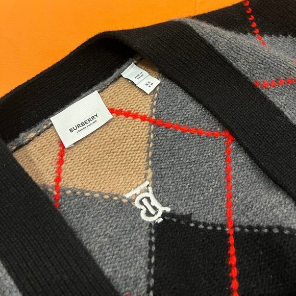 BURBERRY ACKERMAN ARGYLE CARDIGAN (only) in CAMEL - Picture 6 of 7